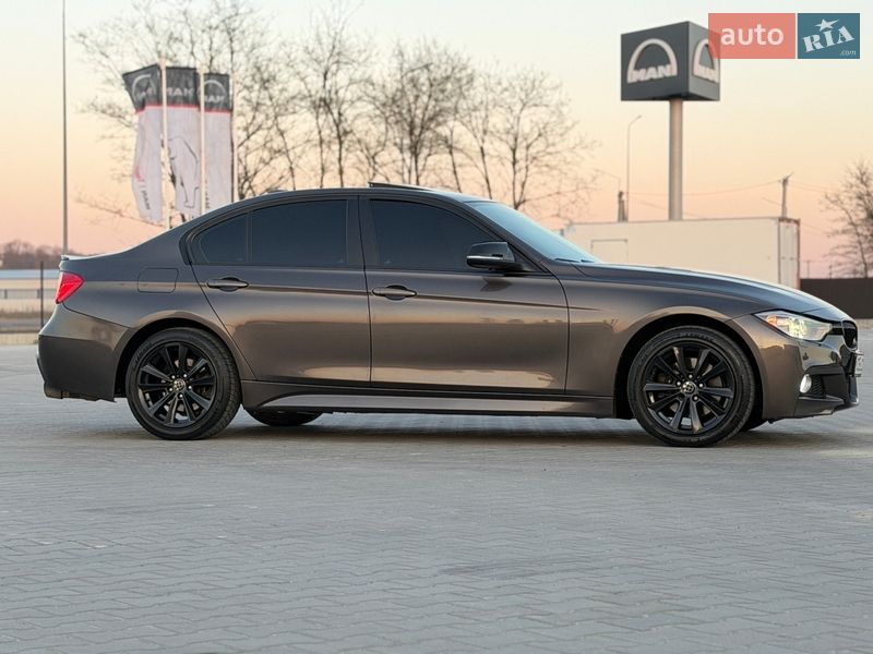 Седан BMW 3 Series 2013 в Черновцах