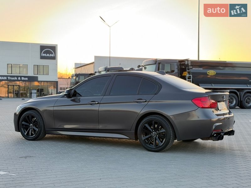Седан BMW 3 Series 2013 в Черновцах