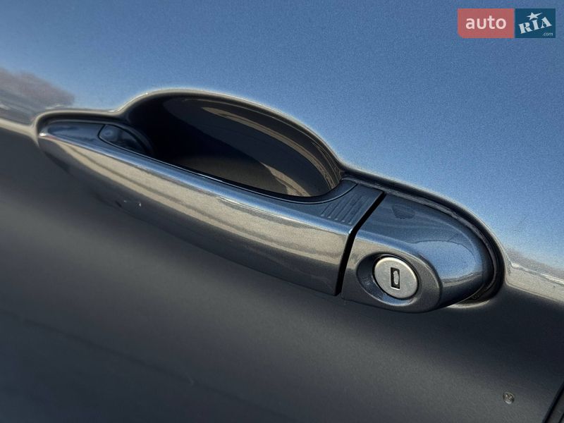 Седан BMW 3 Series 2017 в Ровно