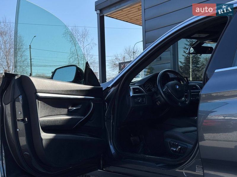 Седан BMW 3 Series 2017 в Ровно