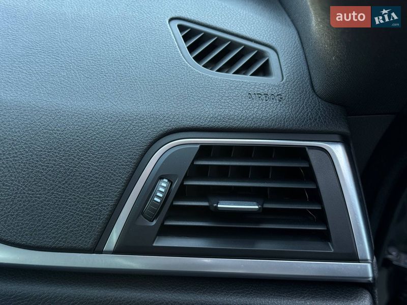 Седан BMW 3 Series 2017 в Ровно