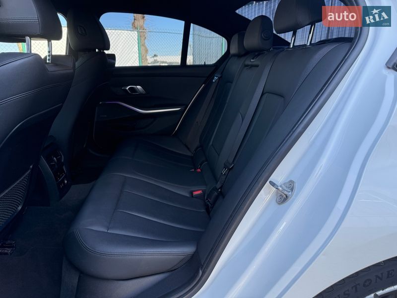 Седан BMW 3 Series 2019 в Виннице