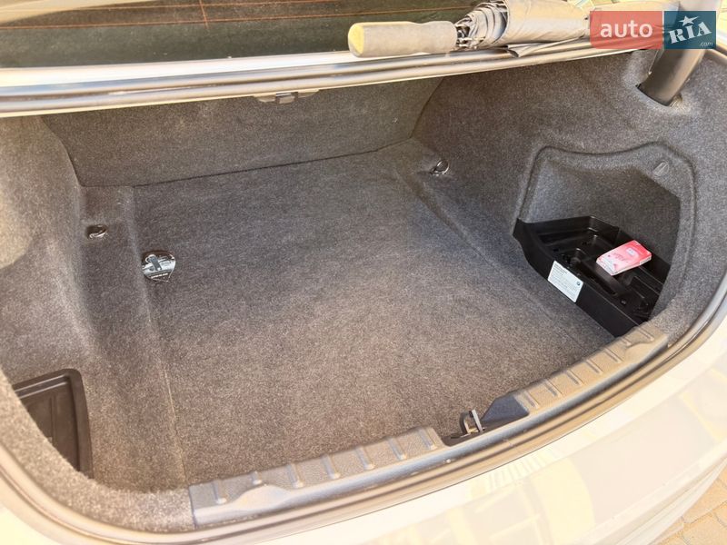 Седан BMW 3 Series 2017 в Виннице фото 29 Седан BMW 3 Series 2017 в Виннице