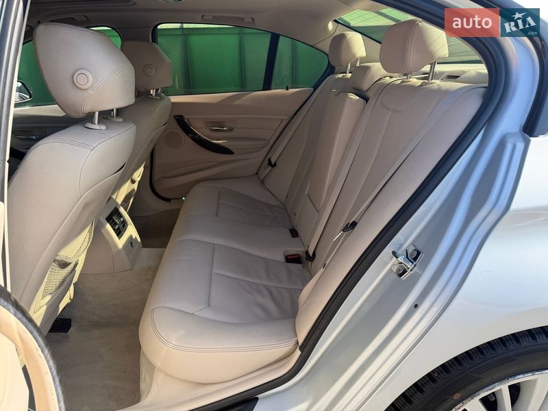 Седан BMW 3 Series 2012 в Киеве фото 10 Седан BMW 3 Series 2012 в Киеве