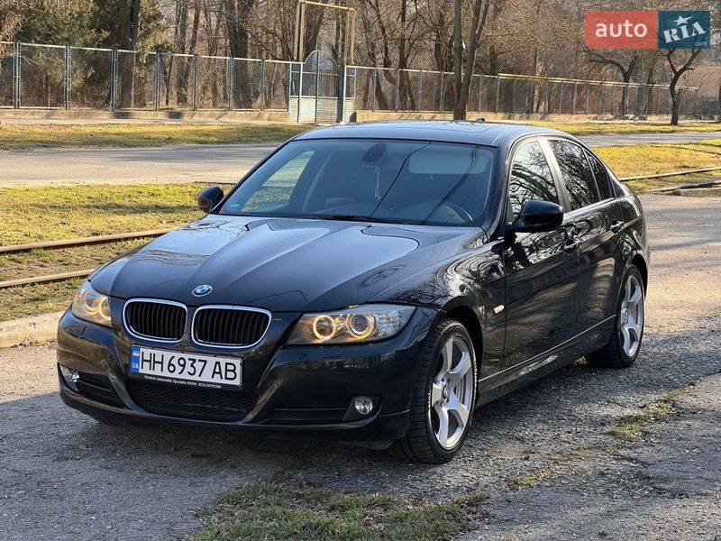 Седан BMW 3 Series 2010 в Одессе