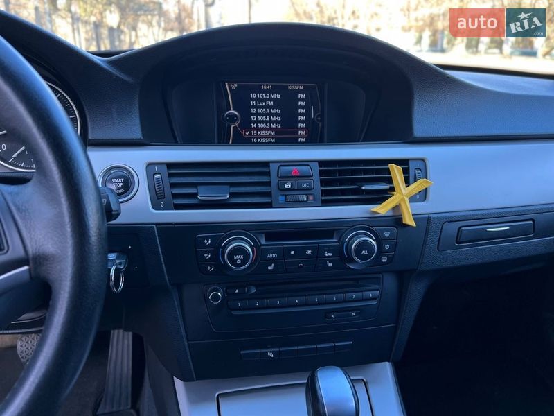 Седан BMW 3 Series 2010 в Одессе