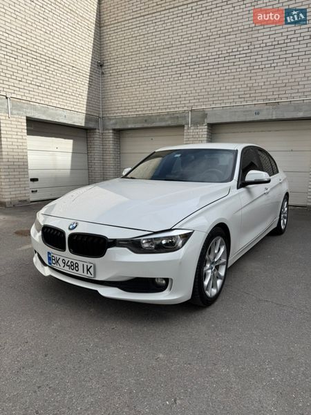 Седан BMW 3 Series 2013 в Ровно
