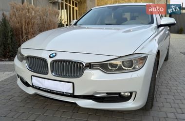Седан BMW 3 Series 2012 в Сарате