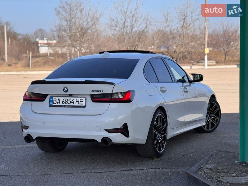 Седан BMW 3 Series 2020 в Кропивницькому