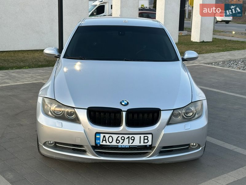 Седан BMW 3 Series 2006 в Мукачево