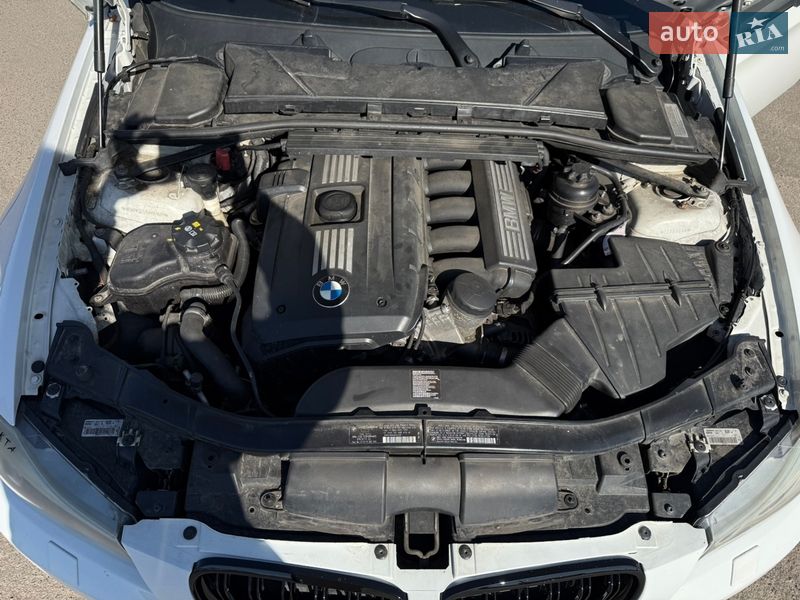 Седан BMW 3 Series 2011 в Киеве