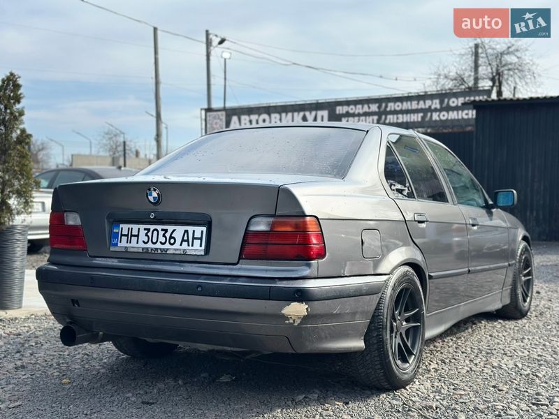 Седан BMW 3 Series 1996 в Одессе