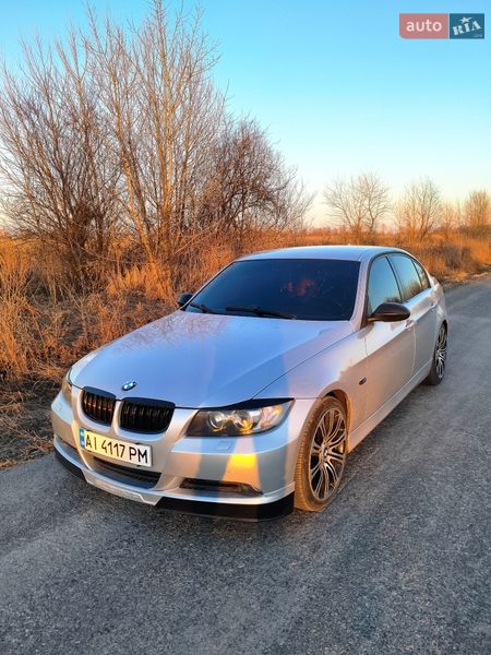 Седан BMW 3 Series 2005 в Дымере