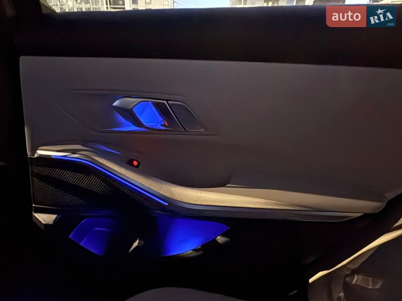 Седан BMW 3 Series 2021 в Києві