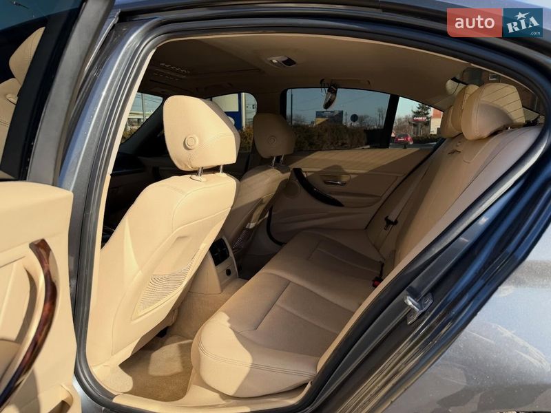Седан BMW 3 Series 2013 в Сумах