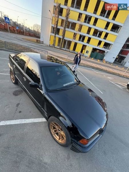 Седан BMW 3 Series 1996 в Киеве