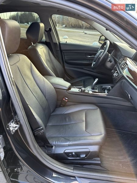 Седан BMW 3 Series 2015 в Львове