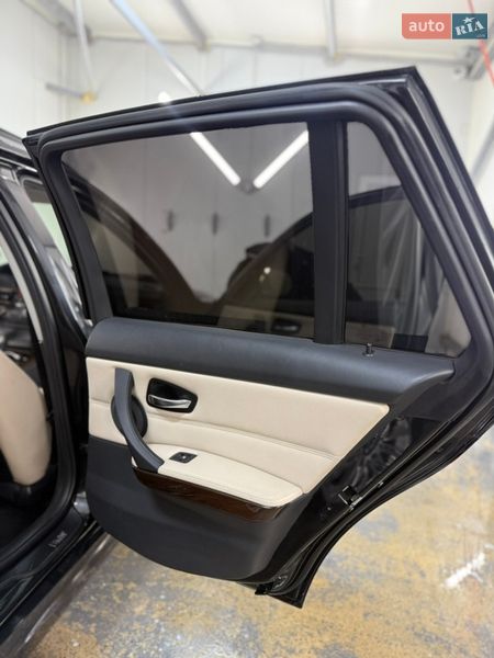 Универсал BMW 3 Series 2010 в Черновцах