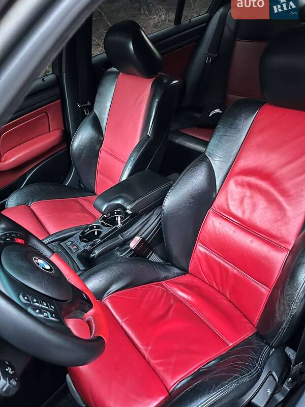 Седан BMW 3 Series 2002 в Барышевке