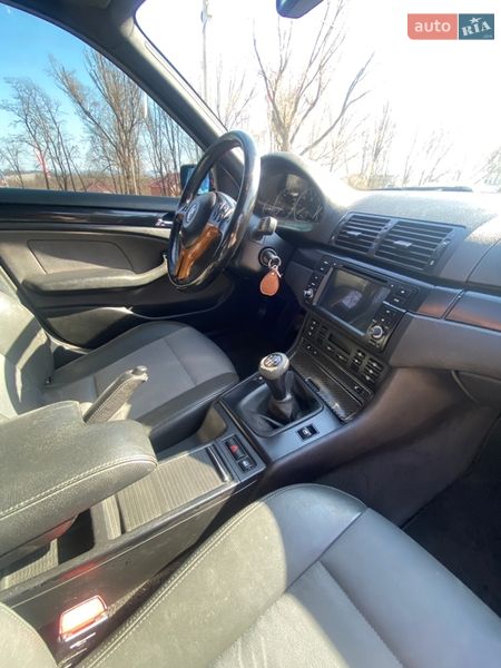 Седан BMW 3 Series 2004 в Чернівцях