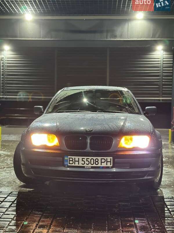 Седан BMW 3 Series 1999 в Чуднове