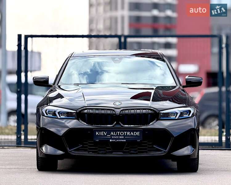 Седан BMW 3 Series 2019 в Киеве