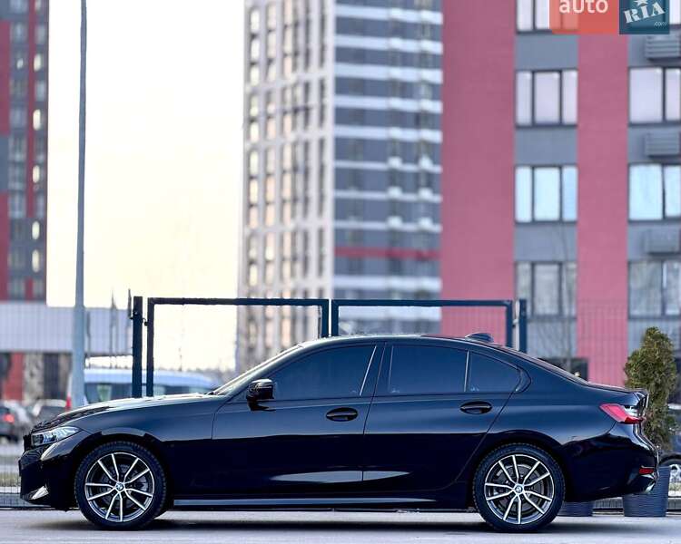 Седан BMW 3 Series 2019 в Киеве