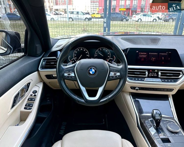 Седан BMW 3 Series 2019 в Киеве