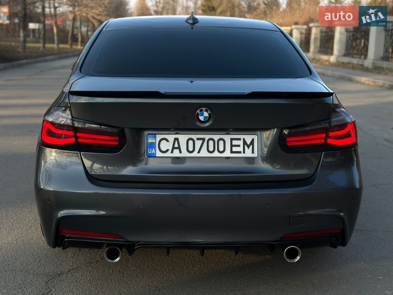 Седан BMW 3 Series 2012 в Умані
