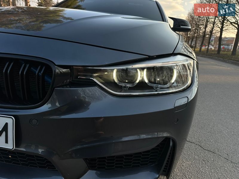 Седан BMW 3 Series 2012 в Умані