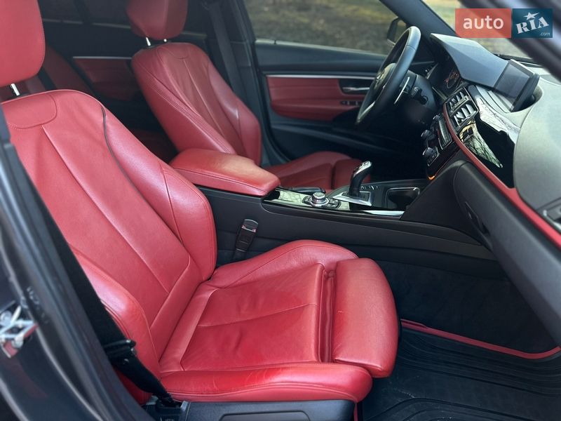 Седан BMW 3 Series 2012 в Умані