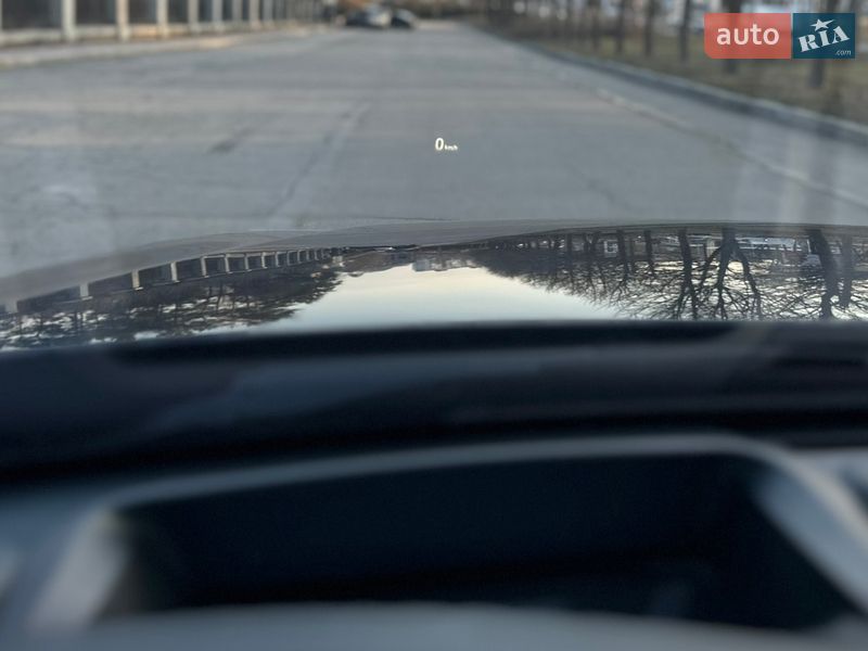 Седан BMW 3 Series 2012 в Умані