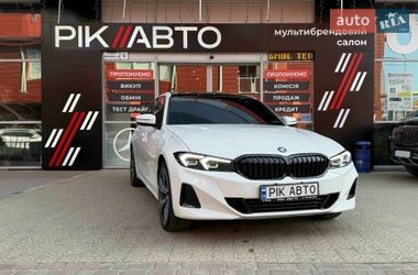 Седан BMW 3 Series 2023 в Львове