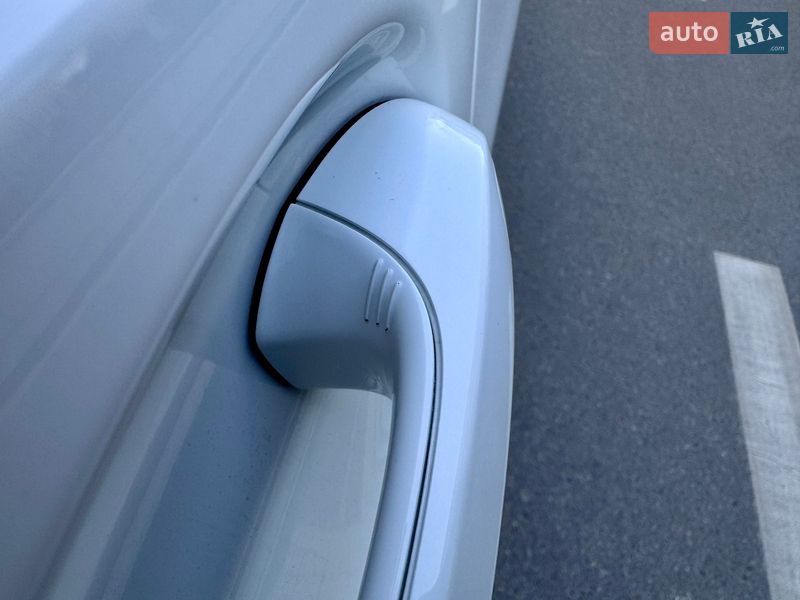 Седан BMW 3 Series 2024 в Киеве фото 26 Седан BMW 3 Series 2024 в Киеве