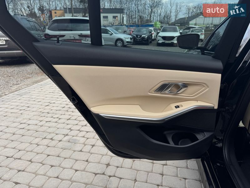 Седан BMW 3 Series 2023 в Виннице