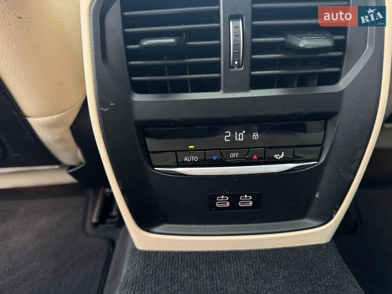 Седан BMW 3 Series 2023 в Виннице