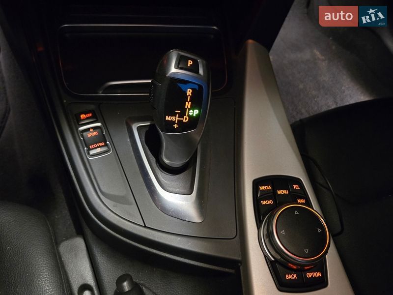 Седан BMW 3 Series 2016 в Луцке