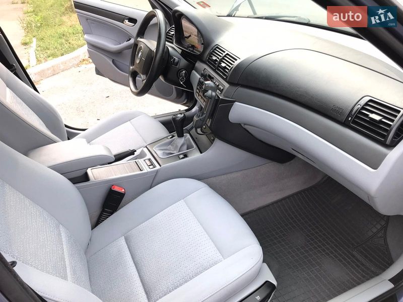 Седан BMW 3 Series 2002 в Черновцах