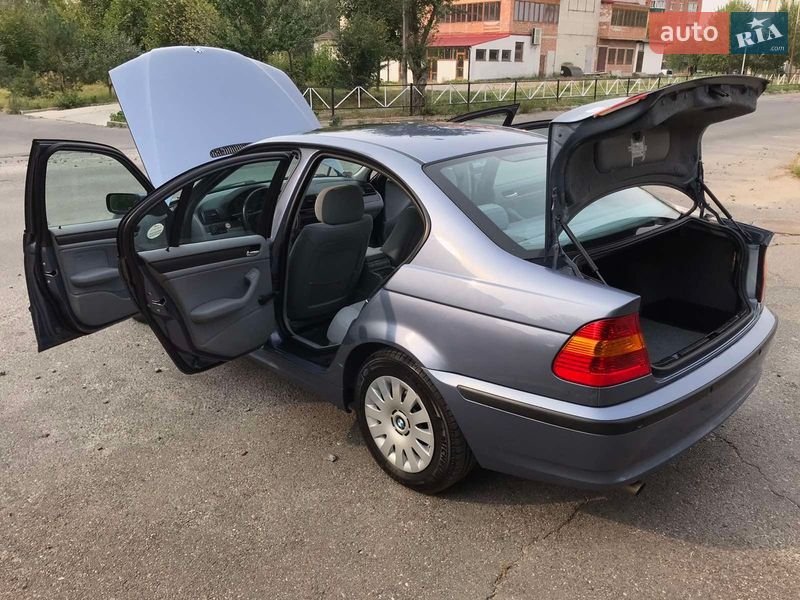 Седан BMW 3 Series 2002 в Черновцах