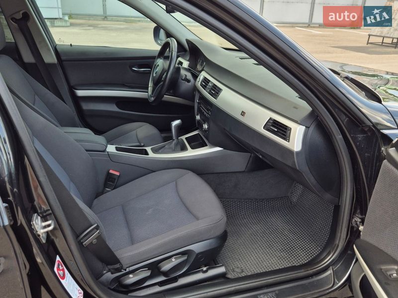 Универсал BMW 3 Series 2010 в Киеве