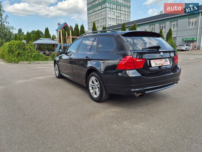 Универсал BMW 3 Series 2010 в Киеве