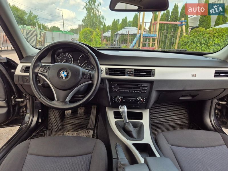 Универсал BMW 3 Series 2010 в Киеве