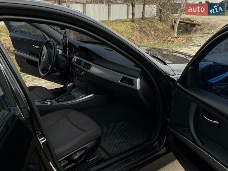 Универсал BMW 3 Series 2008 в Калуше