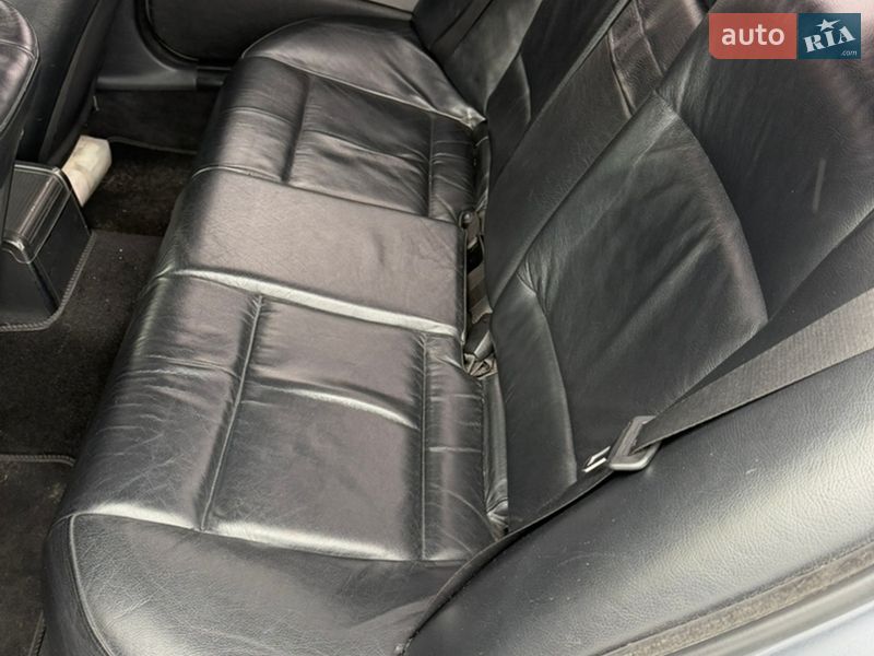 Седан BMW 3 Series 2003 в Ровно