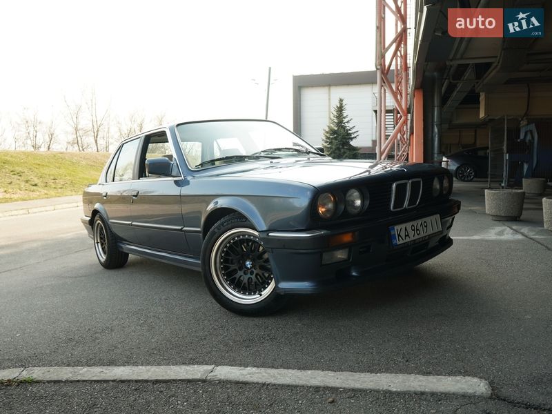 Седан BMW 3 Series 1985 в Киеве