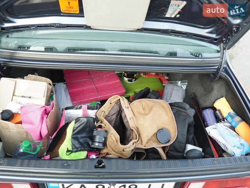 Седан BMW 3 Series 1985 в Киеве