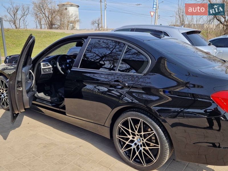 Седан BMW 3 Series 2013 в Кривому Розі