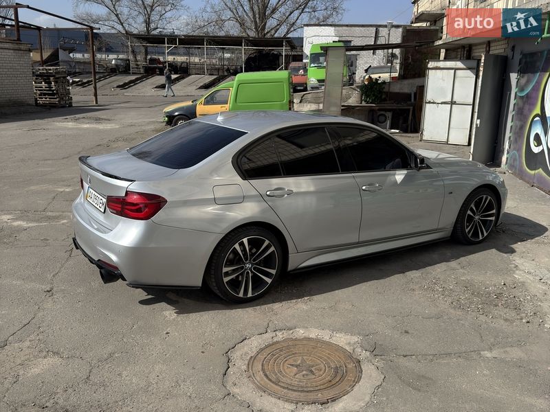 Седан BMW 3 Series 2018 в Киеве