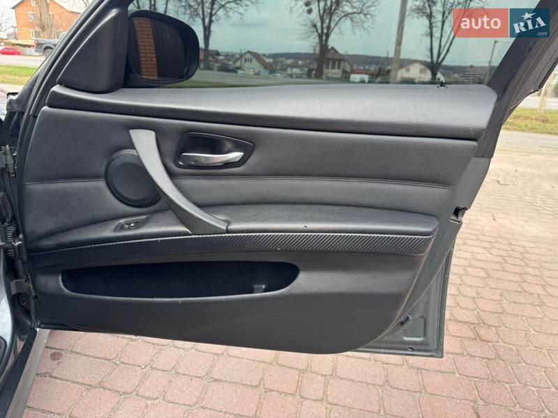 Седан BMW 3 Series 2009 в Хмельницком