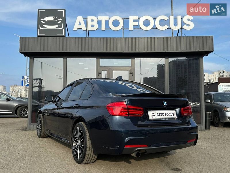 Седан BMW 3 Series 2016 в Киеве